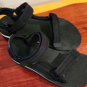 Teva Platform Universal Sandals